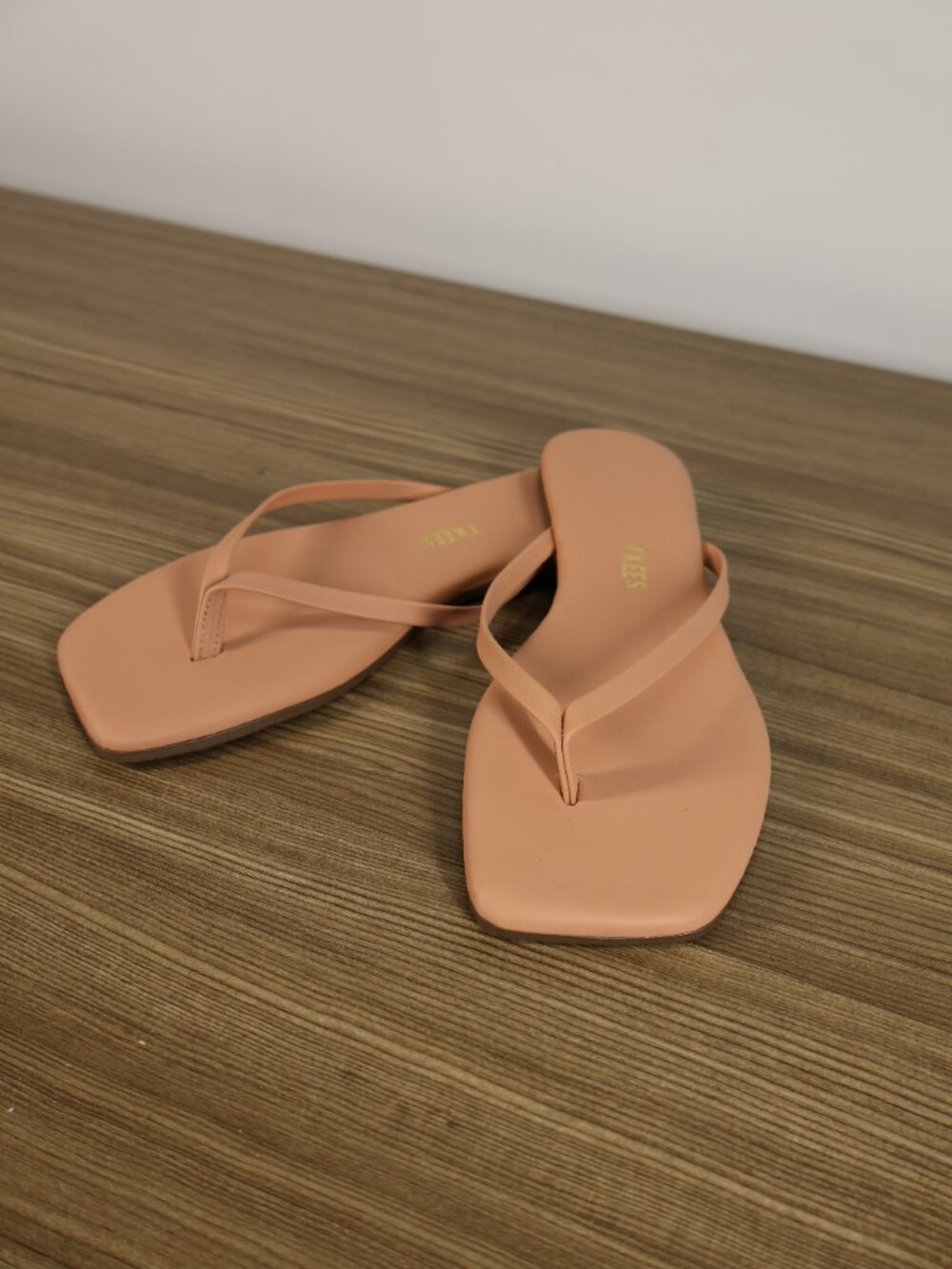 Brand new TKEES Square Toe Lily Leather Nude Beach Color in size US: 7 EU: 38